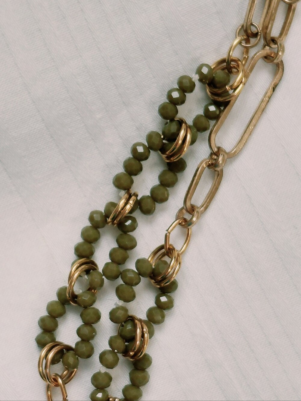 Gold Green Glass Bead Necklace Double Strand - Picture 3 of 3